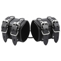 Широкие черные наручники с кольцом
